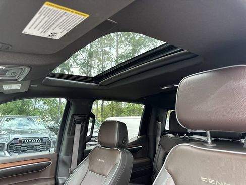 Certified 2023 GMC Sierra 1500 Denali AWD/4WD image 19