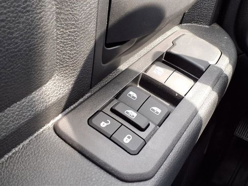 New 2026 RAM 5500 Tradesman w/ Chrome Appearance Group image 10