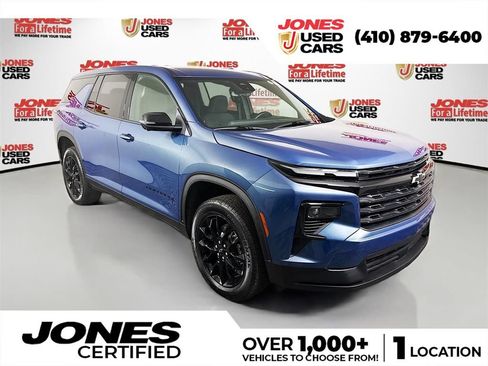 Used 2024 Chevrolet Traverse LS w/ Midnight/Sport Edition FWD image 1
