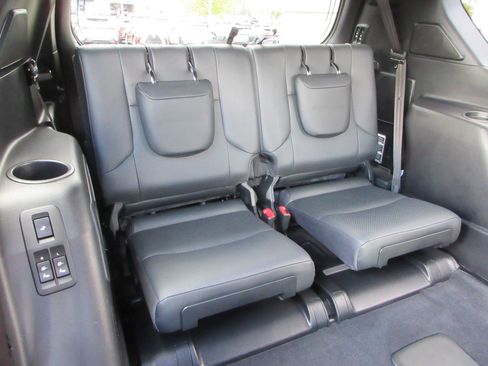 Used 2023 Lexus GX 460 Luxury w/ Sport Design Package AWD/4WD image 19