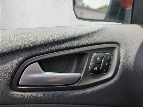 Used 2019 Ford Escape Titanium AWD/4WD image 16