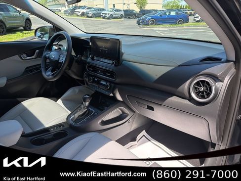 Used 2023 Hyundai Kona Limited AWD/4WD image 12