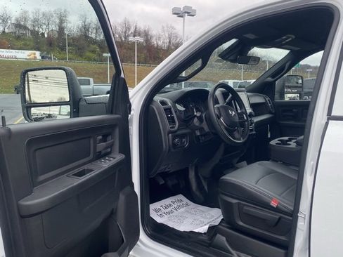 New 2026 RAM 3500 Tradesman w/ Chrome Appearance Group A image 14