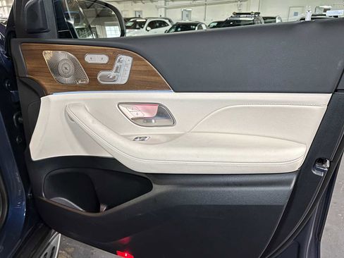 Certified 2025 Mercedes-Benz GLS 450 GLS 450 image 11