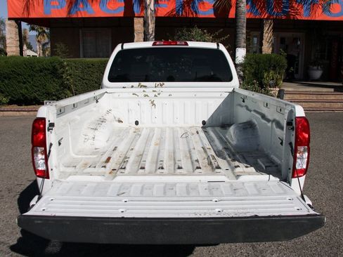 Used 2017 Nissan Frontier S image 8