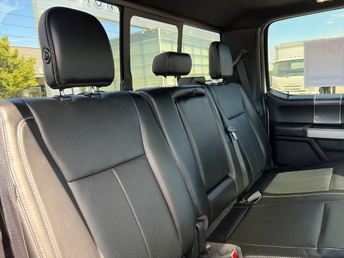 Used 2018 Ford F150 Lariat w/ Equipment Group 502A Luxury AWD/4WD image 38