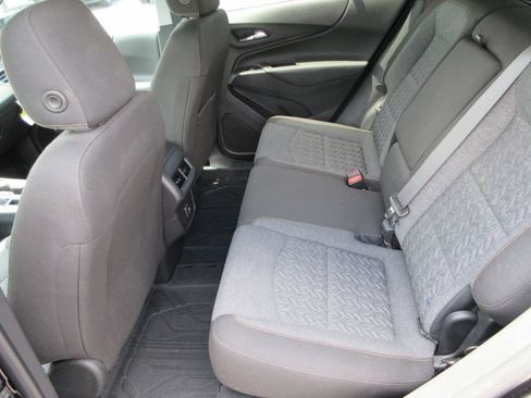 Used 2024 Chevrolet Equinox LT FWD image 14