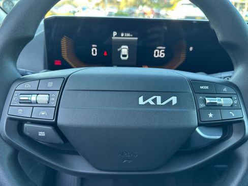 New 2026 Kia K4 LXS image 22