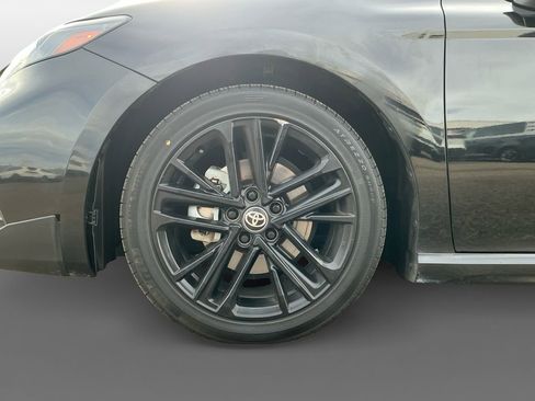 Used 2025 Toyota Camry SE image 14