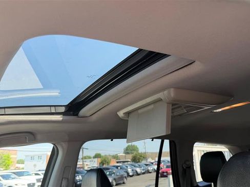 Used 2017 Honda Pilot Touring image 25