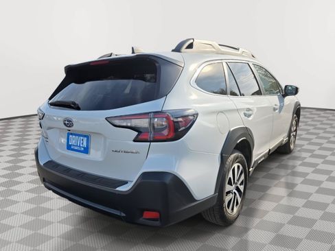 Used 2024 Subaru Outback Premium w/ Popular Package #1A AWD/4WD image 4