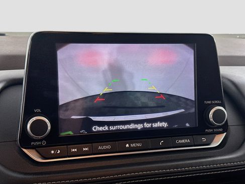 Used 2023 Nissan Rogue SV FWD image 22