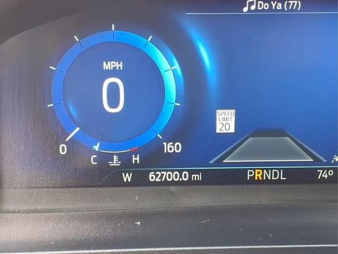 Used 2022 Ford Explorer Platinum w/ Equipment Group 601A AWD/4WD image 26