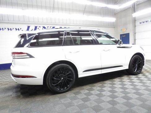 Used 2025 Lincoln Aviator Reserve w/ Luxury Package AWD/4WD image 5