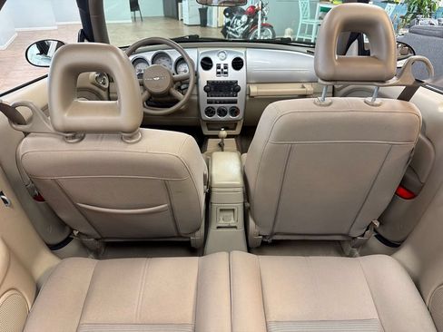 Used 2008 Chrysler PT Cruiser Convertible FWD image 17