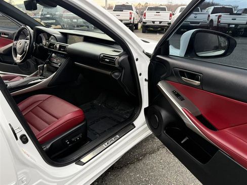 Used 2018 Lexus IS 300 F Sport image 11