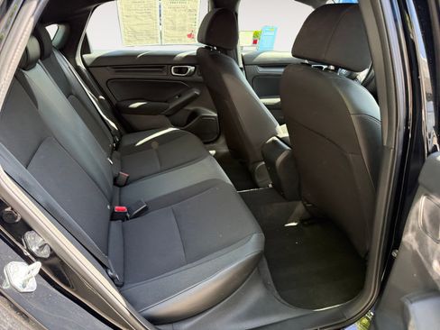 Used 2023 Honda Civic Sport image 18
