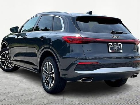 Used 2025 Audi Q5 Premium image 12