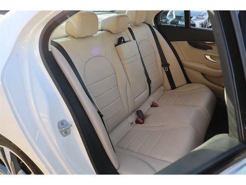 Used 2015 Mercedes-Benz C 300 Sedan image 14