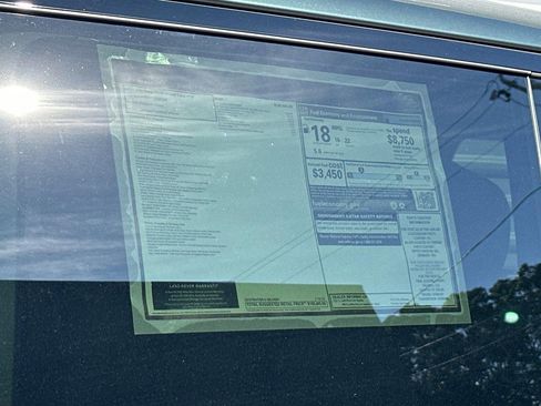 New 2026 Land Rover Range Rover Long Wheelbase SE image 28