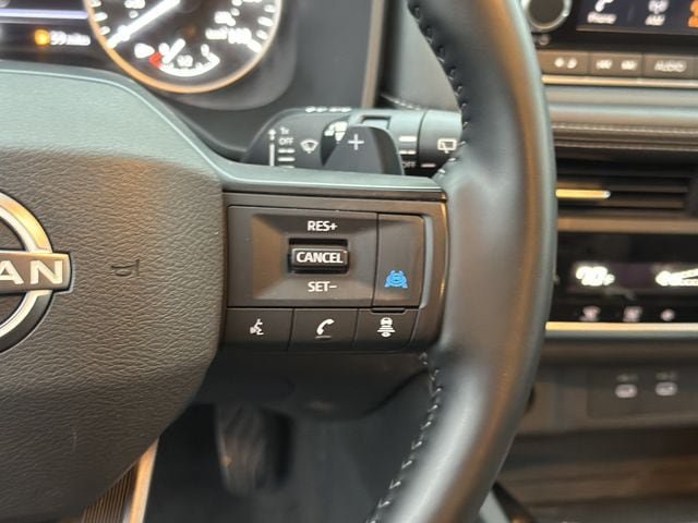 Used 2025 Nissan Rogue SV FWD image 22