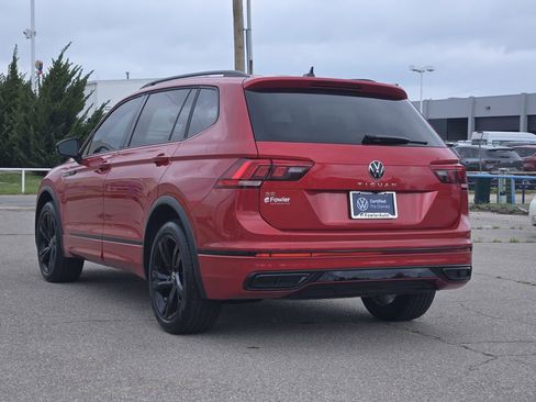 Used 2024 Volkswagen Tiguan SE R-Line w/ MDO Package, Three-Row image 5