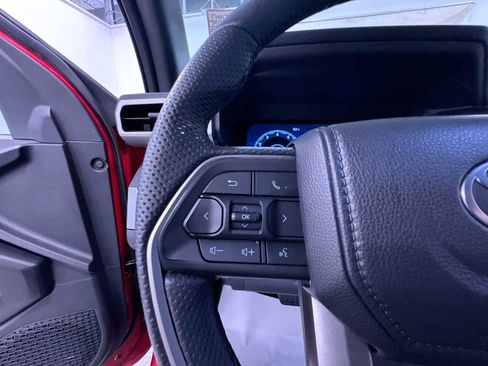 Used 2025 Toyota Tacoma TRD Off-Road AWD/4WD image 20
