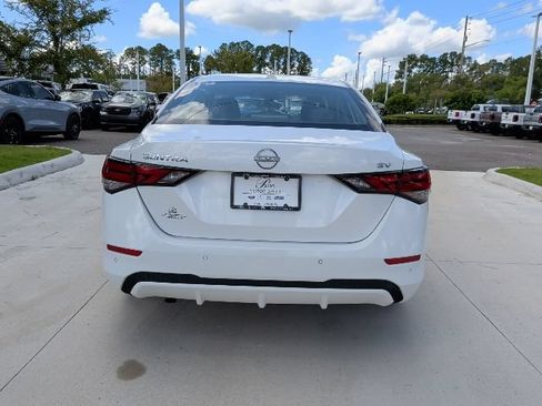 Used 2024 Nissan Sentra SV FWD image 13
