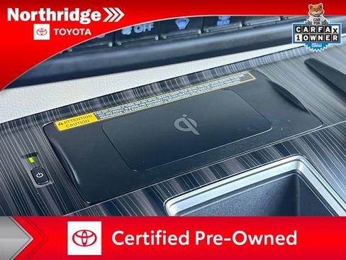Certified 2024 Toyota Sienna Platinum FWD image 32