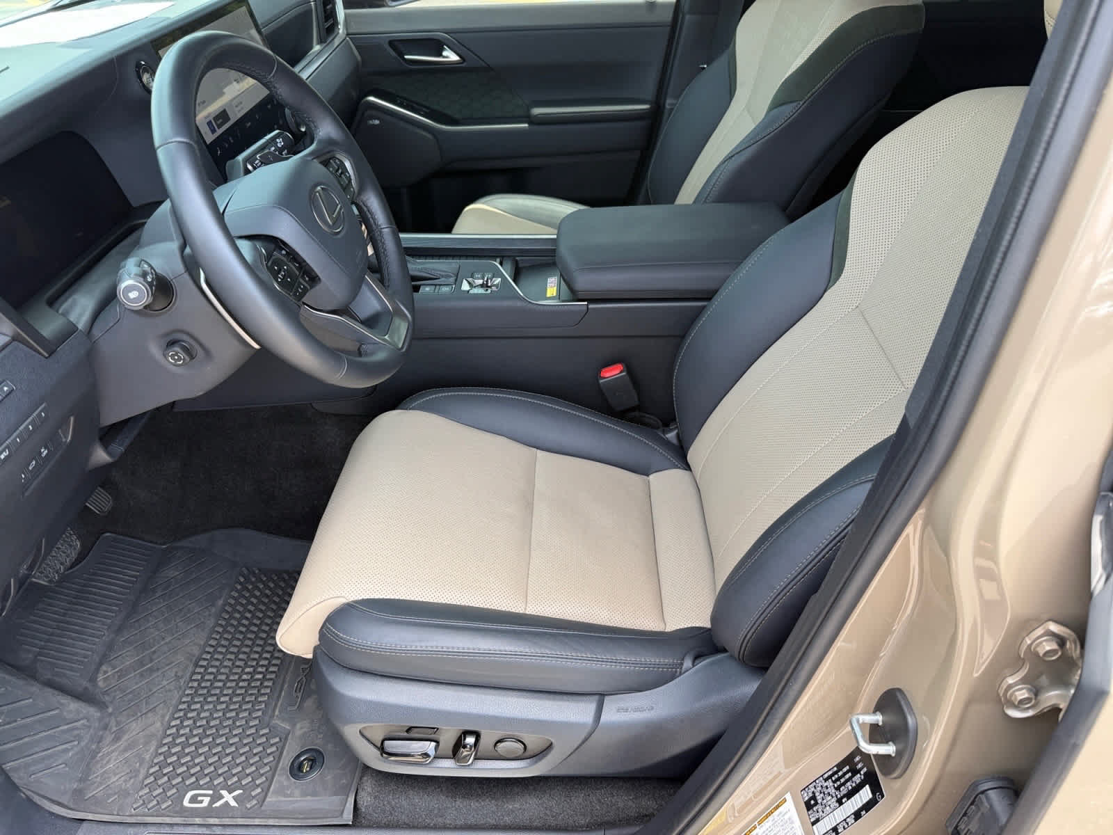 Used 2024 Lexus GX 550 AWD/4WD image 10