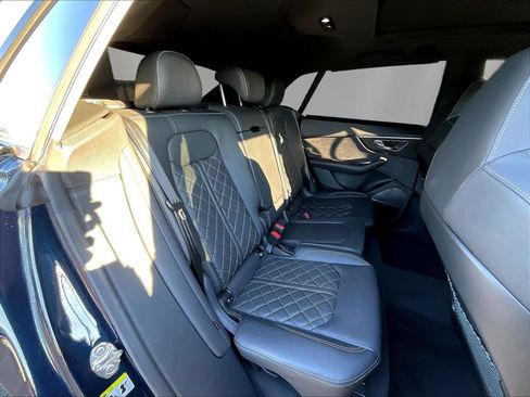 Used 2023 Audi SQ8 Prestige AWD/4WD image 24