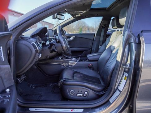 Used 2017 Audi S7 Prestige w/ Prestige Package image 16