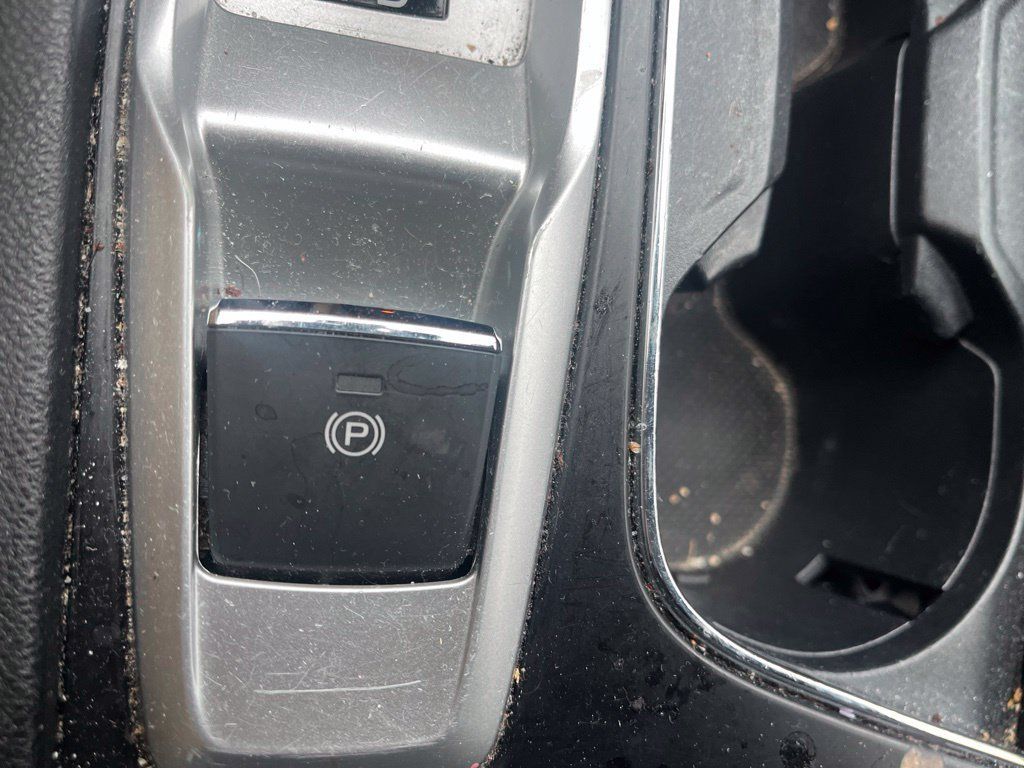 Used 2023 Subaru Ascent 8-Passenger AWD/4WD image 17
