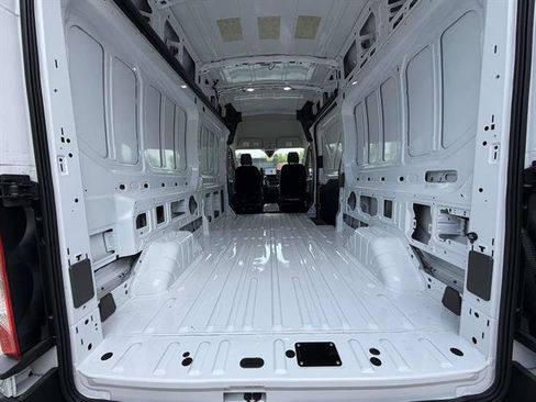Used 2026 Ford Transit 250 148 High Roof RWD image 32