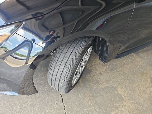 Used 2025 Toyota Corolla LE FWD image 25