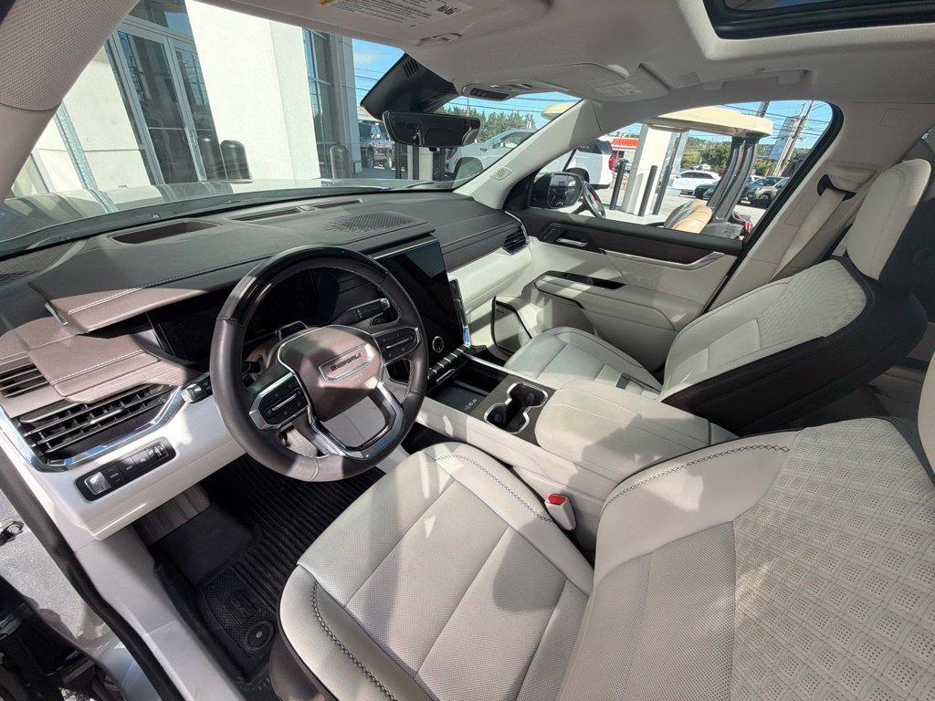 Used 2025 GMC Acadia Denali w/ Super Cruise Package AWD/4WD image 4