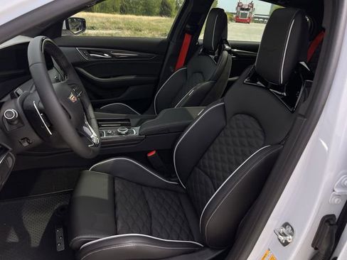New 2026 Cadillac CT5 V RWD image 21