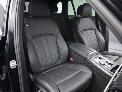 Certified 2025 BMW X5 sDrive40i w/ Climate Comfort Package RWD image 22