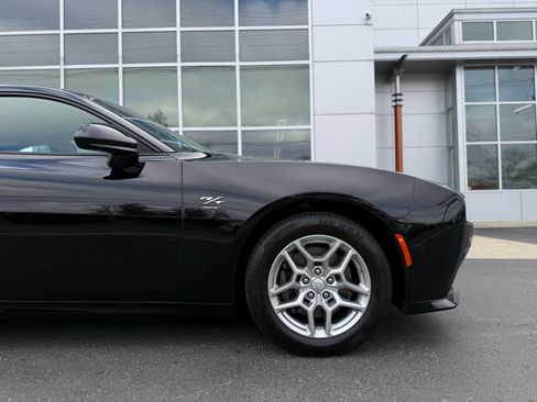 Used 2025 Dodge Charger R/T w/ Quick Order Package 25M R/T image 10