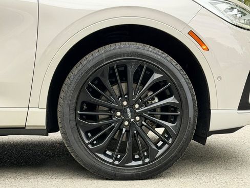 Certified 2023 Lincoln Corsair Reserve w/ Equipment Group 202A AWD/4WD image 9