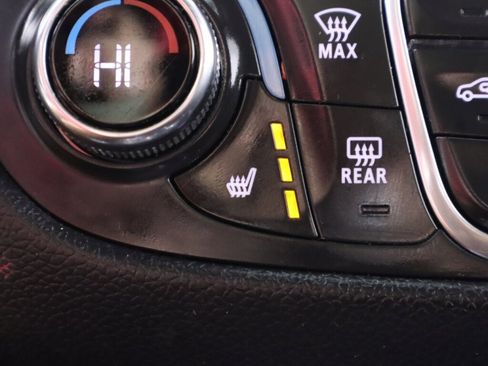 Used 2020 Chevrolet Equinox Premier w/ LPO, Floor Liner Package image 24