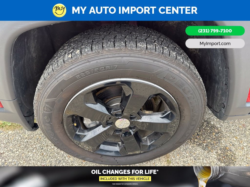 Used 2018 Jeep Compass Latitude w/ Popular Equipment Group AWD/4WD image 9