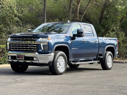 Used 2021 Chevrolet Silverado 2500 LTZ w/ LTZ Convenience Package AWD/4WD image 9