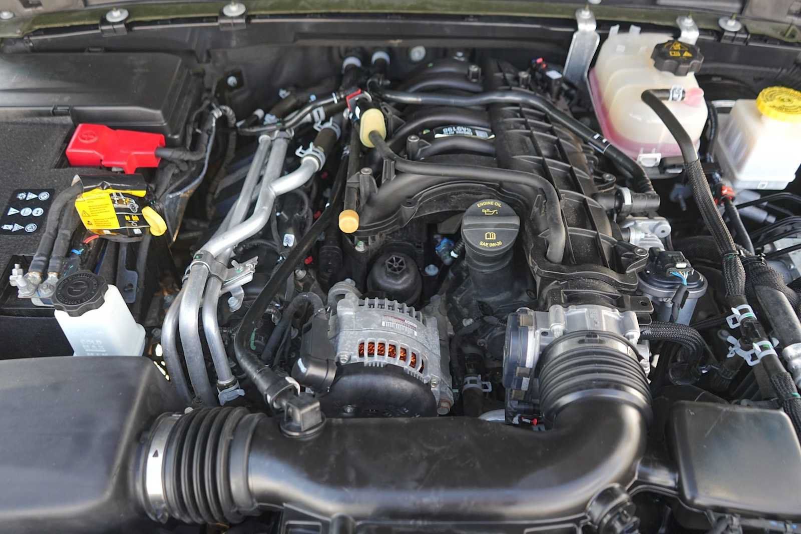 Used 2023 Jeep Gladiator Sport AWD/4WD image 9