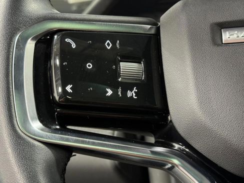 Used 2023 Land Rover Range Rover Evoque SE image 29