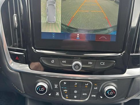 Used 2019 Chevrolet Traverse RS w/ LPO, Floor Liner Package AWD/4WD image 29