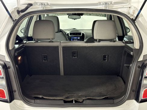 Used 2020 Chevrolet Sonic LT image 29
