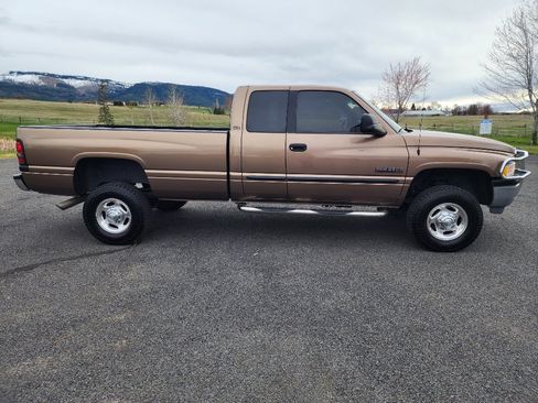 Used 2001 Dodge Ram 2500 Truck 4x4 Quad Cab image 4