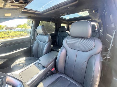 Used 2024 Hyundai Palisade Calligraphy image 32