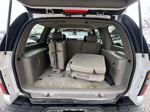 Used 2005 Chevrolet Tahoe LS w/ Preferred Equipment Group AWD/4WD image 17